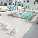 빌라 Deluxe House With Roof Terrace And Pool 네르하
