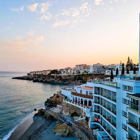 Deluxe House With Roof Terrace And Pool * Nerja