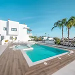 Deluxe House With Roof Terrace And Pool Nerja