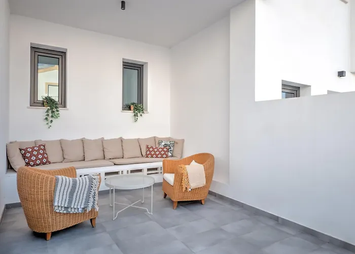 Deluxe House With Roof Terrace And Pool Villa Nerja